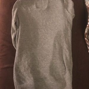Abercrombie & Fitch Sweaters - Abercrombie grey 3/4 sleeve cardigan. Size M Abercrombie & Fitch Sweaters - Abercrombie grey 3/4 sleeve cardigan. Size M
